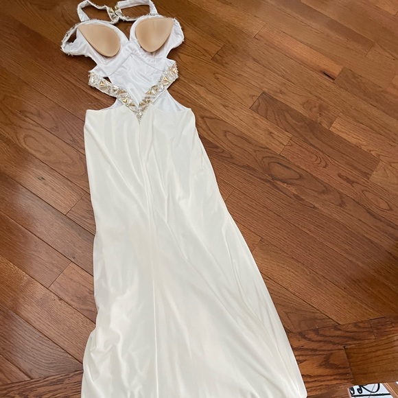 STUNNING White Tony Bowls PROM Dress - Picture 16 of 16